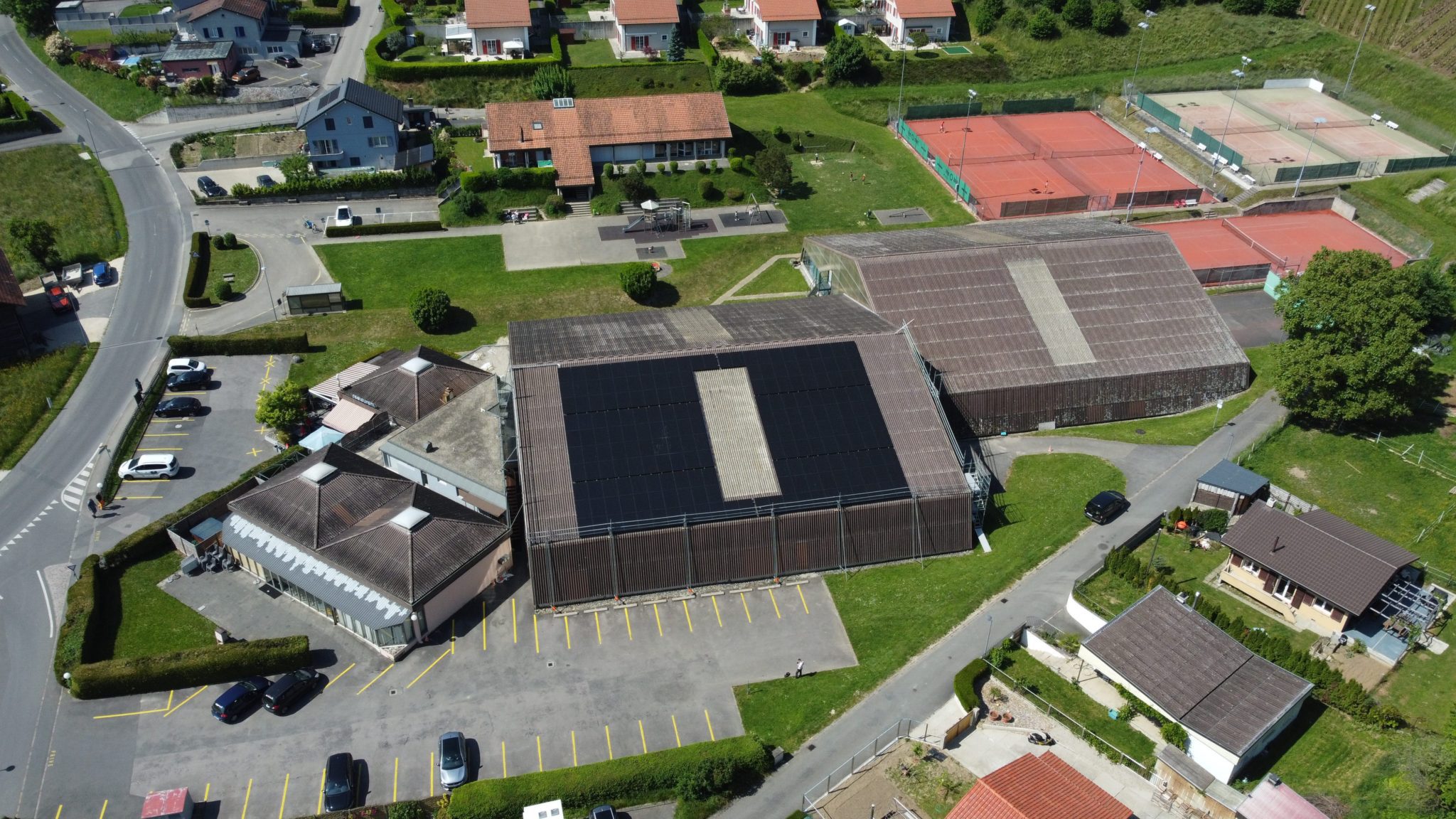 Centre Sportif Valeyres-sous-Montagny 1441 : Installation Solaire STG Energy