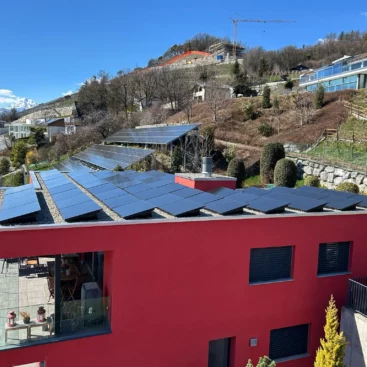 Installation de panneaux photovoltaïques à Grimisuat – 52,8 kWc – STG Energy, entreprise photovoltaïque en Valais